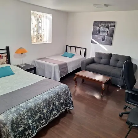 Casa Miranda Airport Apartment