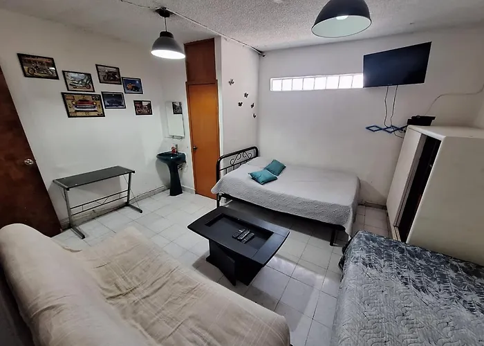 Casa Miranda Airport Apartment *